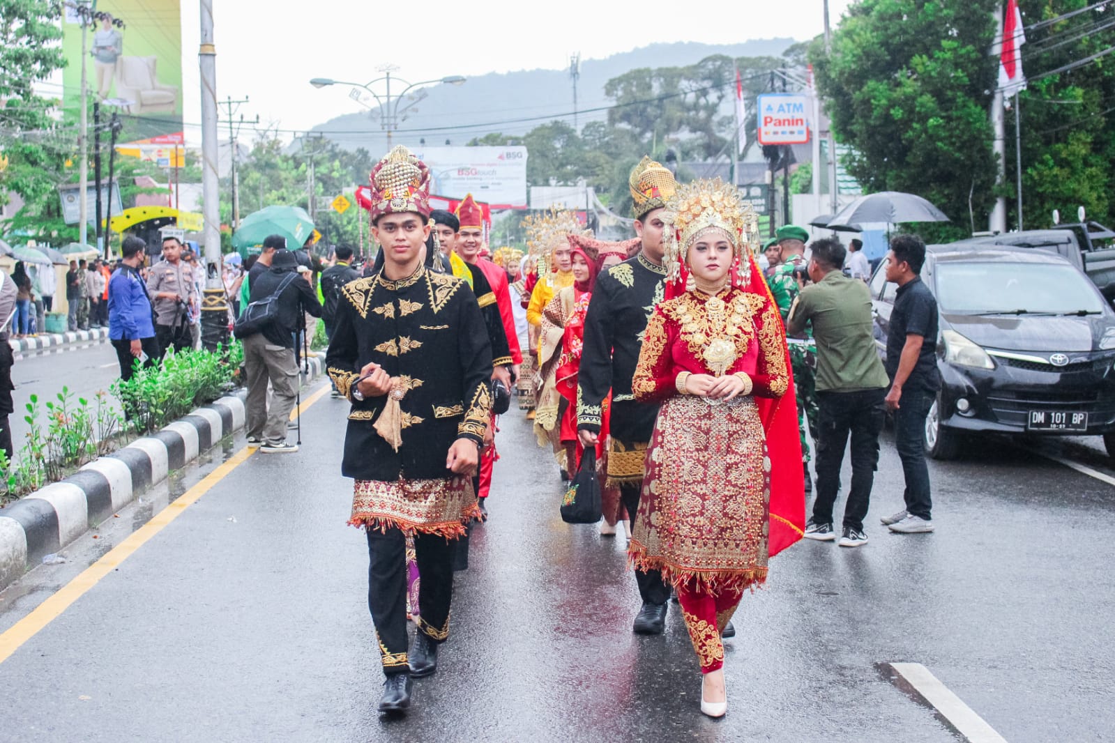 Kemeriahan Parade Pekan Kreativitas Pemuda di Gorontalo