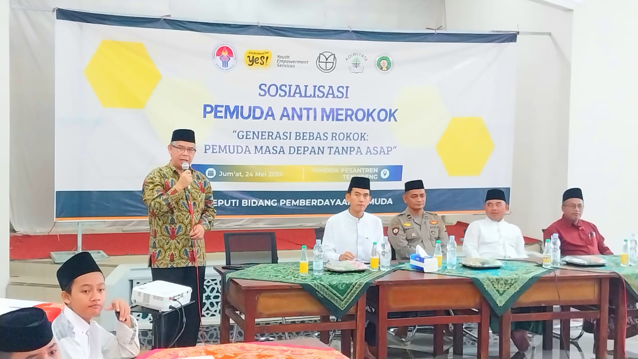 Deputi 1 Kemenpora RI, Asrorun Ni'am Sholeh : Lanjutkan Gerakan Anti Merokok di Jombang