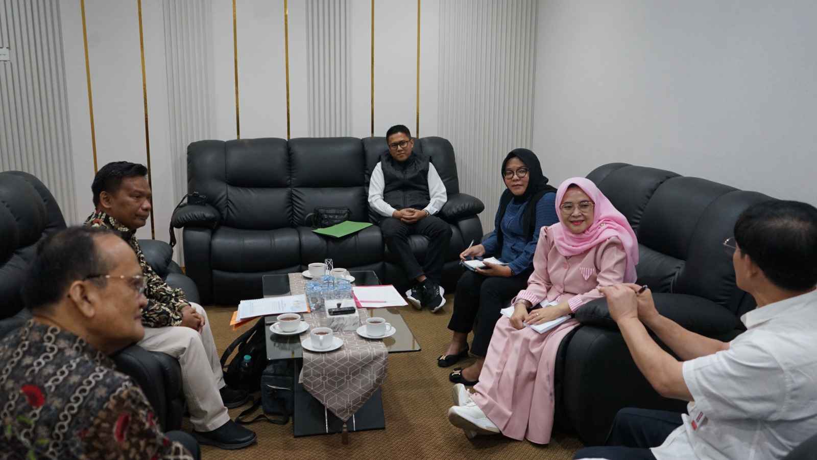 Deputi Yohan Ajak IBI Kosgoro 1957 Bangkitkan Minat Kewirausahaan Mahasiswa